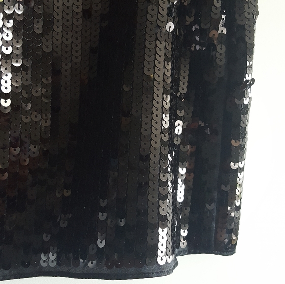 ▪︎Express▪︎Black Sequin Skirt - Picture 4 of 8
